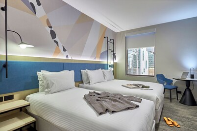 ibis Perth