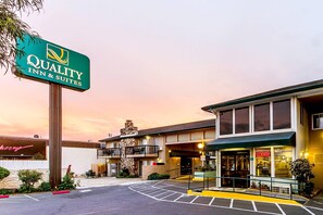 Exterior - Quality Inn & Suites Silicon Valley (Santa Clara)