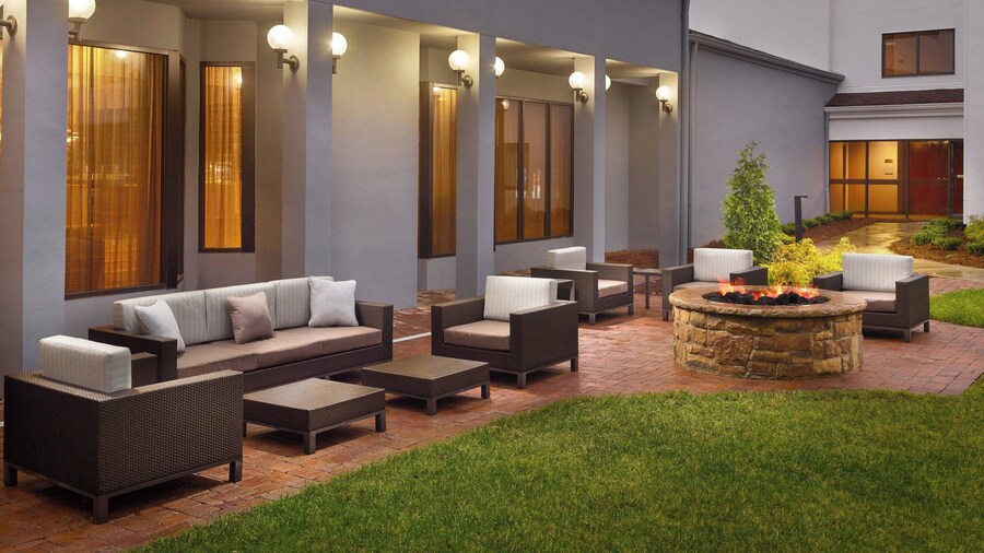 Courtyard by Marriott Charlotte Southpark