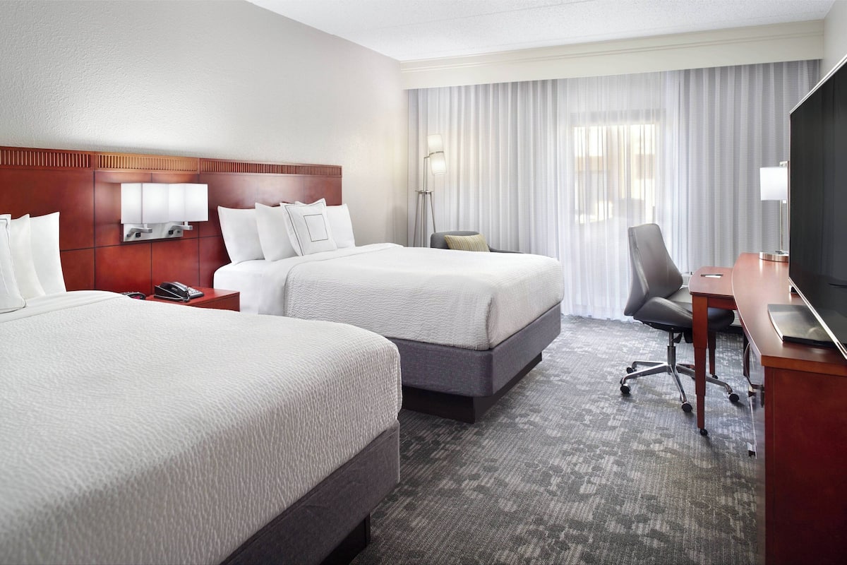 In-room safe, desk, laptop workspace, blackout curtains