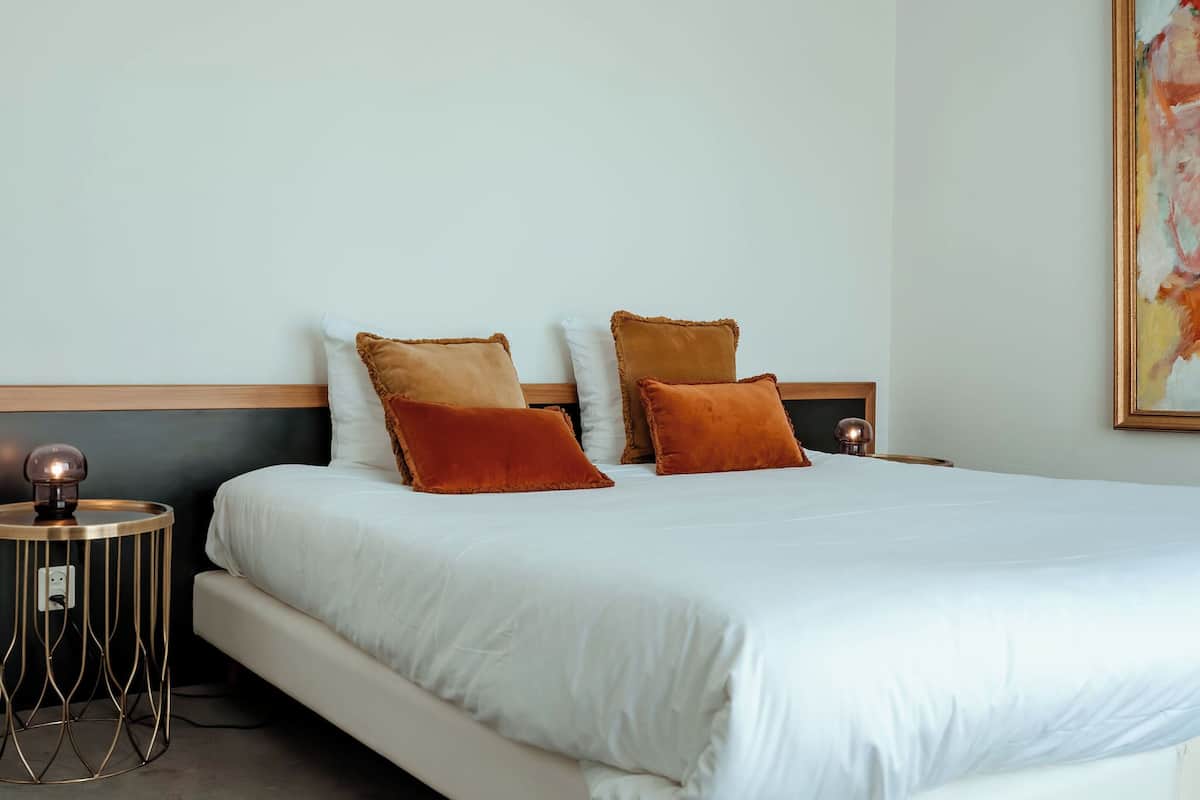 Minibar, in-room safe, desk, soundproofing