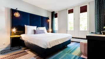 Minibar, coffres-forts dans les chambres, bureau, chambres insonorisées