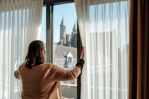 Minibar, coffres-forts dans les chambres, bureau, chambres insonorisées