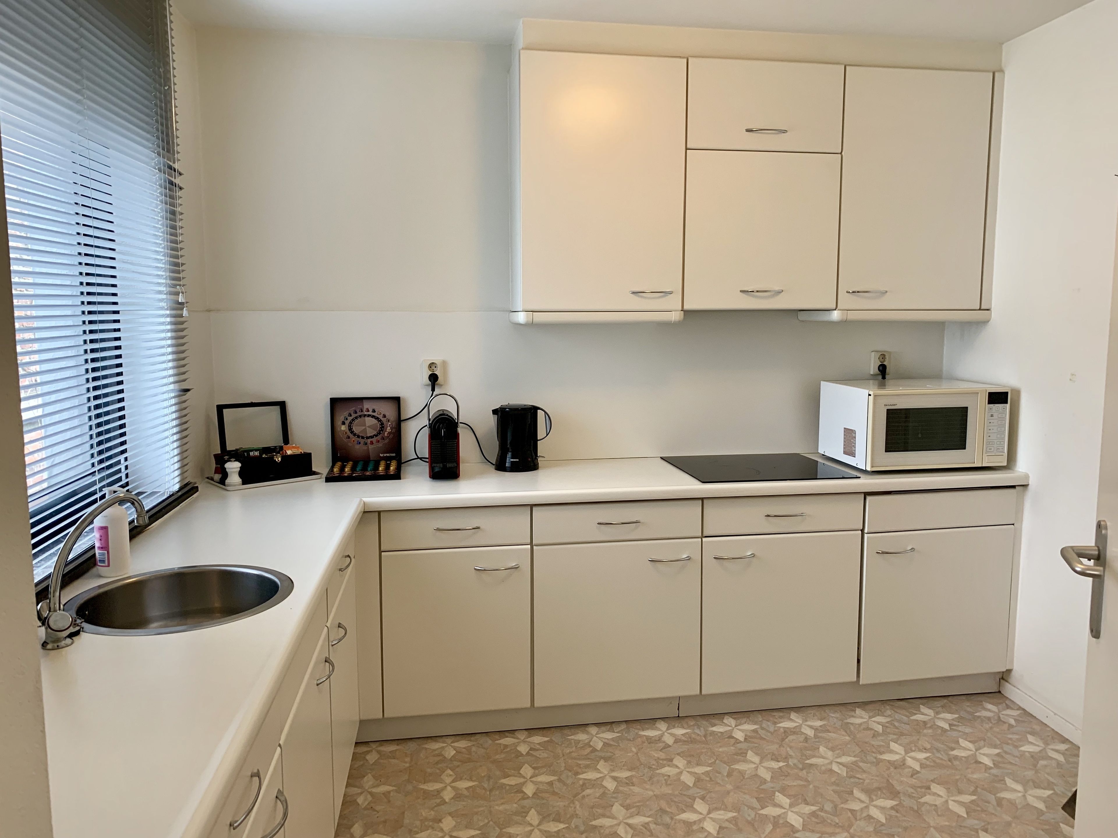 city apartment 2 | private kitchen | fridge, espresso maker