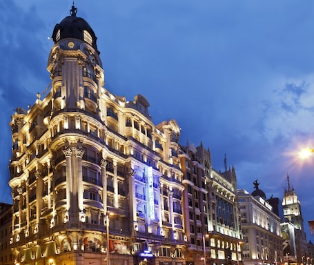 Front of property. Hotel Atlantico Madrid
