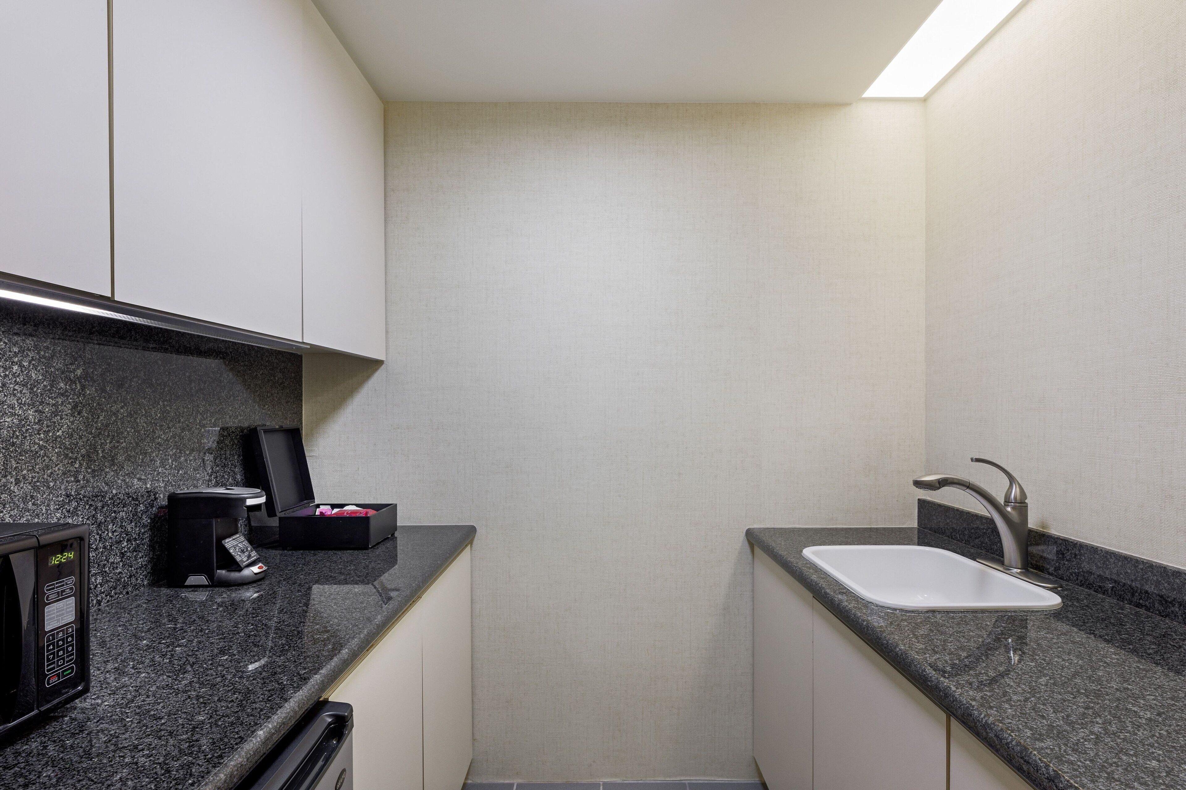 mini-fridge, coffee/tea maker