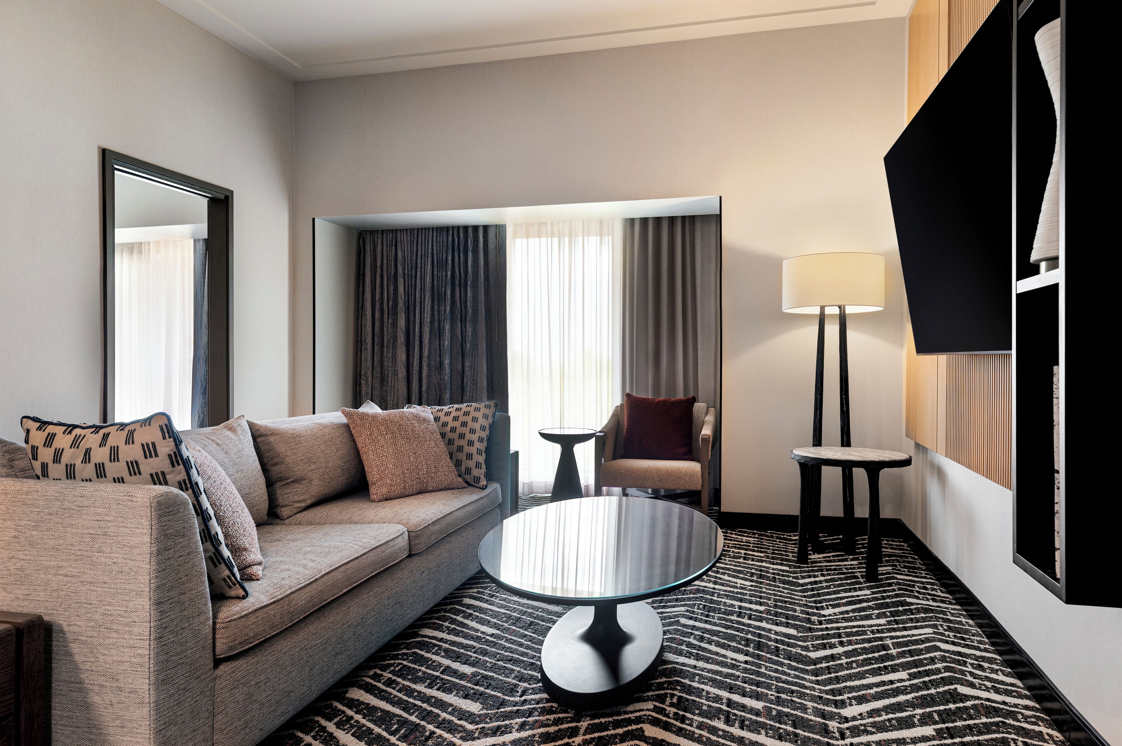 1 Bedroom Suite, Concierge, with Balcony | 1 bedroom, premium bedding, down comforters, desk