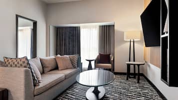1 Bedroom Suite, Concierge, with Balcony | 1 bedroom, premium bedding, down comforters, desk