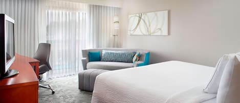 Ropa de cama de alta calidad, escritorio y cortinas blackout