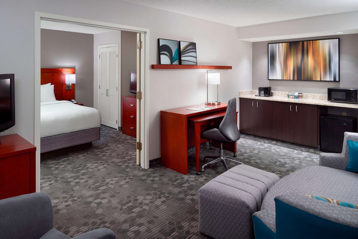 Premium bedding, desk, blackout curtains, soundproofing