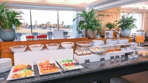 Daily buffet breakfast for a fee