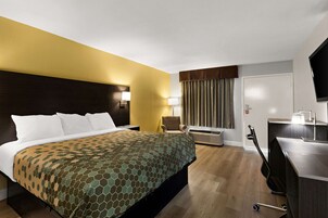 Standard Room, 1 King Bed, Non Smoking | Premium bedding, desk, blackout drapes, iron/ironing board