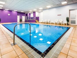 Una piscina techada