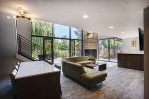 Suite, 1 King-Bett, Terrasse, Flussblick (Presidential)