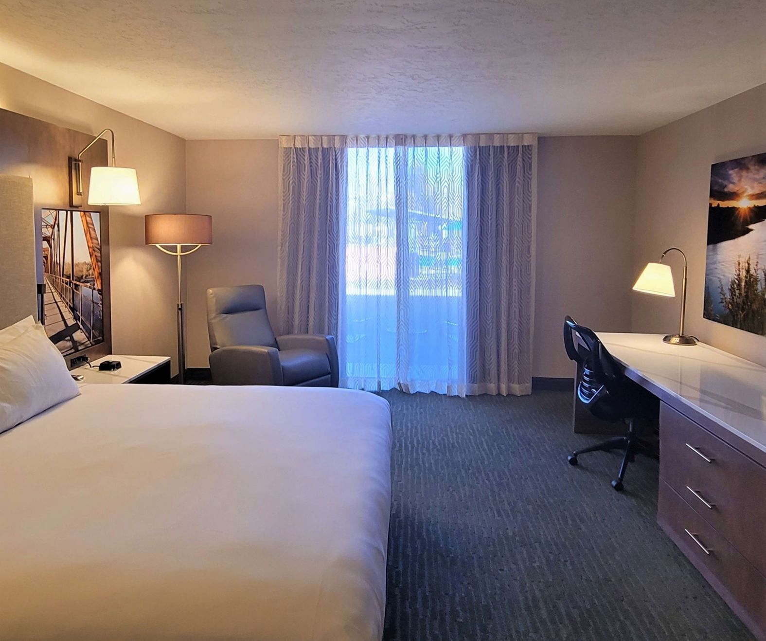 Premium bedding, down comforters, pillowtop beds, desk