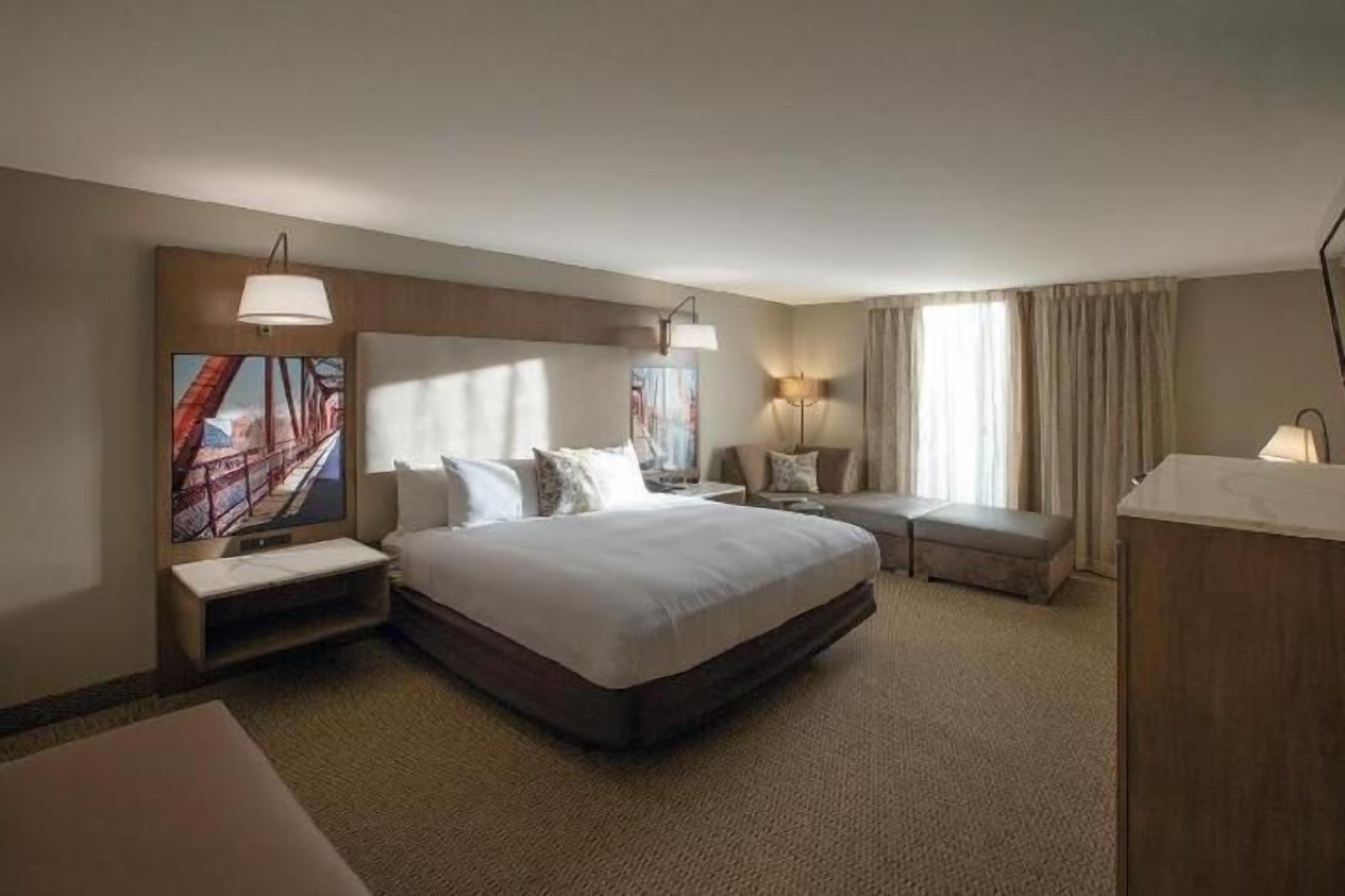 Premium bedding, down comforters, pillowtop beds, desk