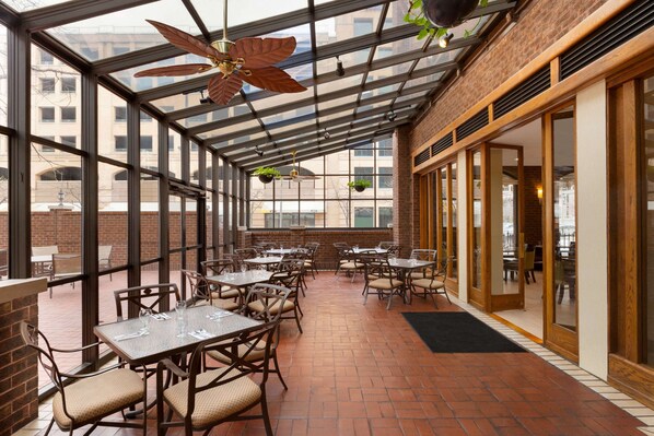 Restaurant - Days Inn by Wyndham Baltimore Inner Harbor (Baltimore)