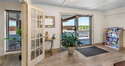 Americas Best Value Inn Belleville