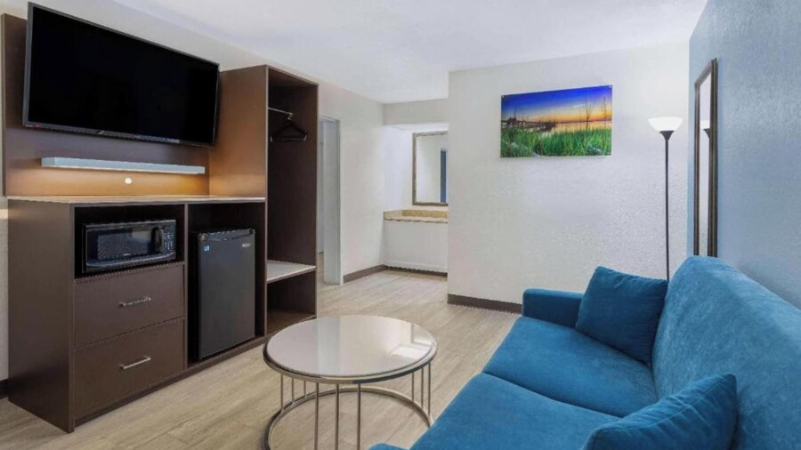 Studio 6 Suites Jacksonville, NC