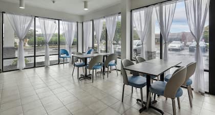 Studio 6 Suites Jacksonville, NC