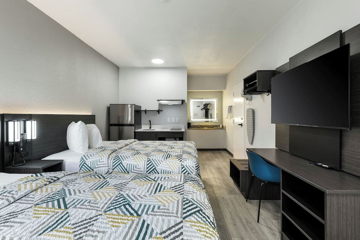 2 Full Beds | Non-Smoking, Kitchen | Individually furnished, desk, iron/ironing board, free WiFi