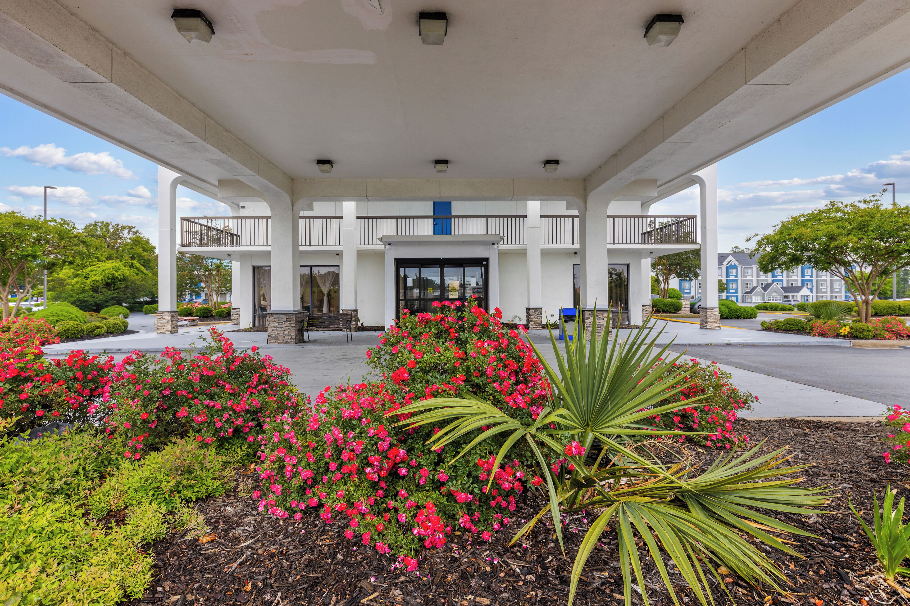 المنشأة من الخارج