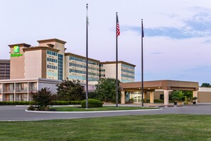 Exterior - Holiday Inn Louisville East - Hurstbourne by IHG (Louisville)