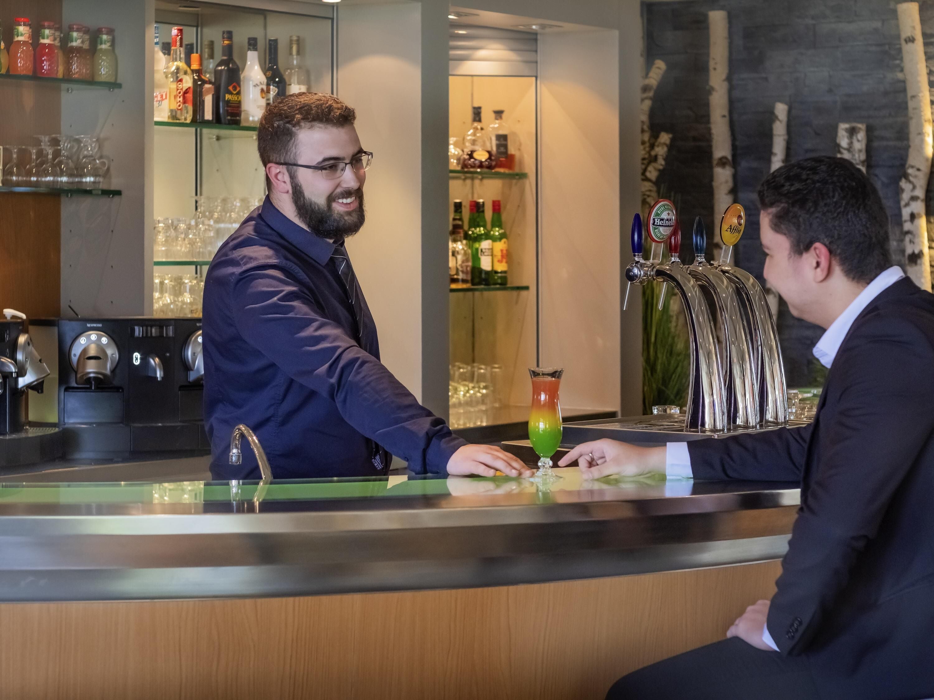 Bar (en el alojamiento)