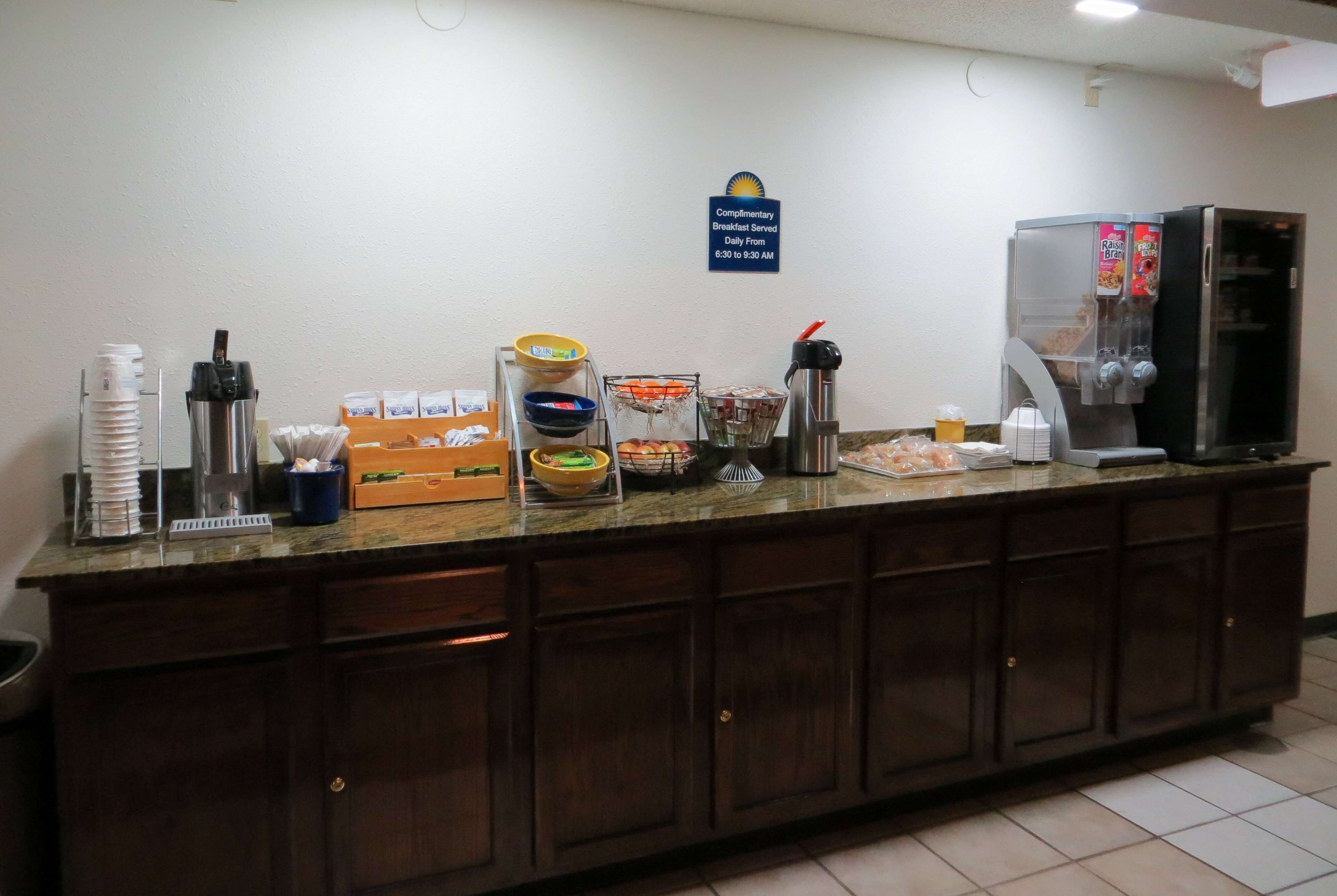 Breakfast area