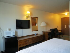 Room, 1 King Bed, Accessible, Bathtub (Mobility/Hearing/Grab Bars)