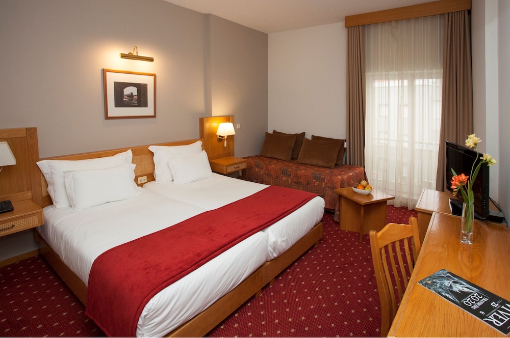 Hotel Rainha D. Amélia, Arts & Leisure by null