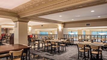 Tägliches inbegriffenes Frühstücksbuffet