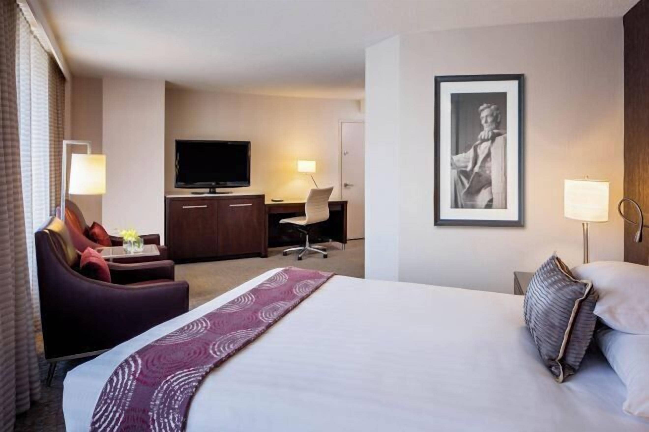 Ropa de cama de alta calidad y colchones con acolchado adicional