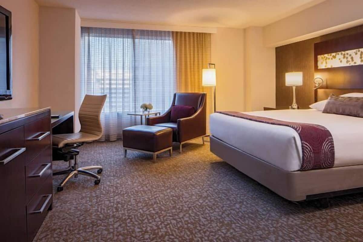 Premium bedding, pillowtop beds, in-room safe, desk