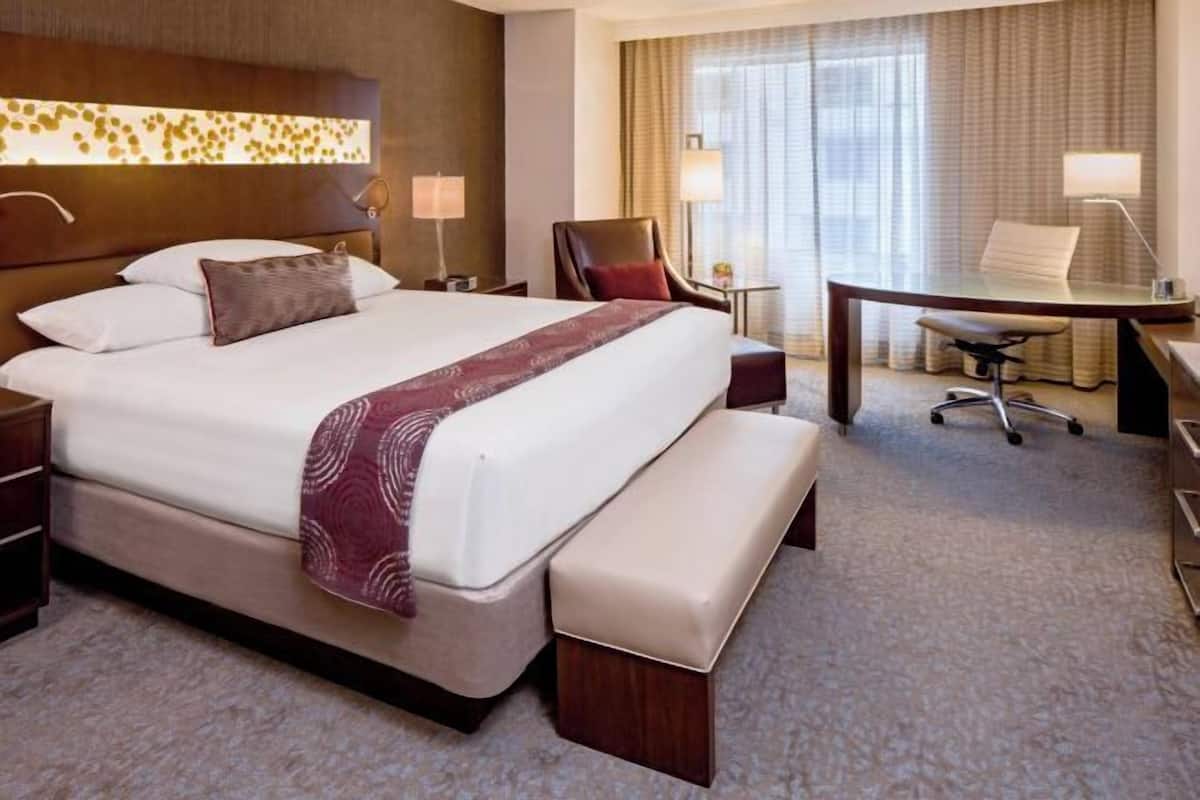 Premium bedding, pillowtop beds, in-room safe, desk