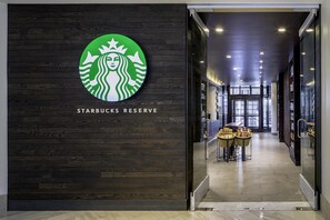 2 restaurants, breakfast, lunch, dinner served; French cuisine 