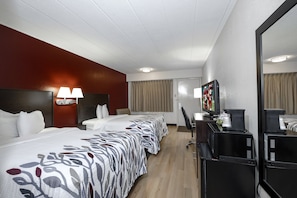 Deluxe Room, 2 Double Beds (Smoke Free)