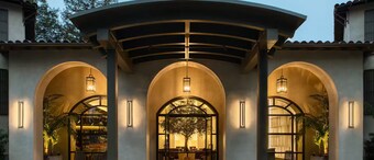 Casa Mani Resort Napa Valley, Curio Collection by Hilton