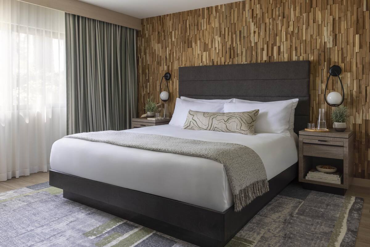 Egyptian cotton sheets, premium bedding, pillow-top beds, in-room safe