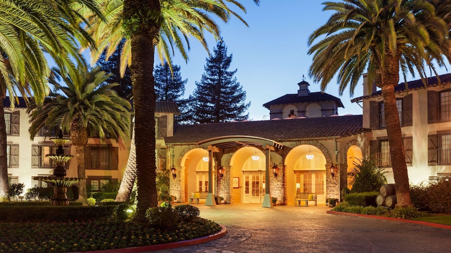 Embassy Suites by Hilton Napa Valley