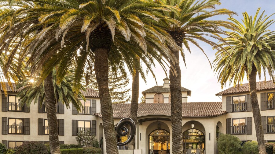 Casa Mani Resort Napa Valley, Curio Collection by Hilton