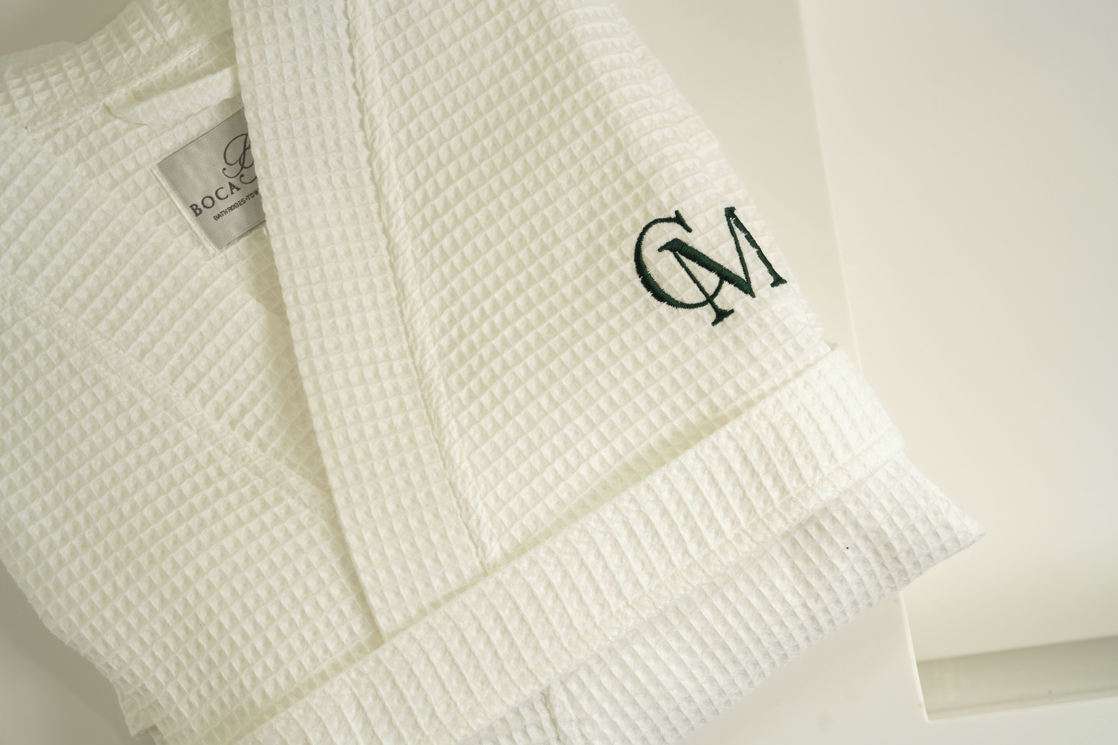 Hydrotherapy, aromatherapy, Swedish massages, prenatal massages, facials