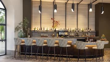 Cocktail bar