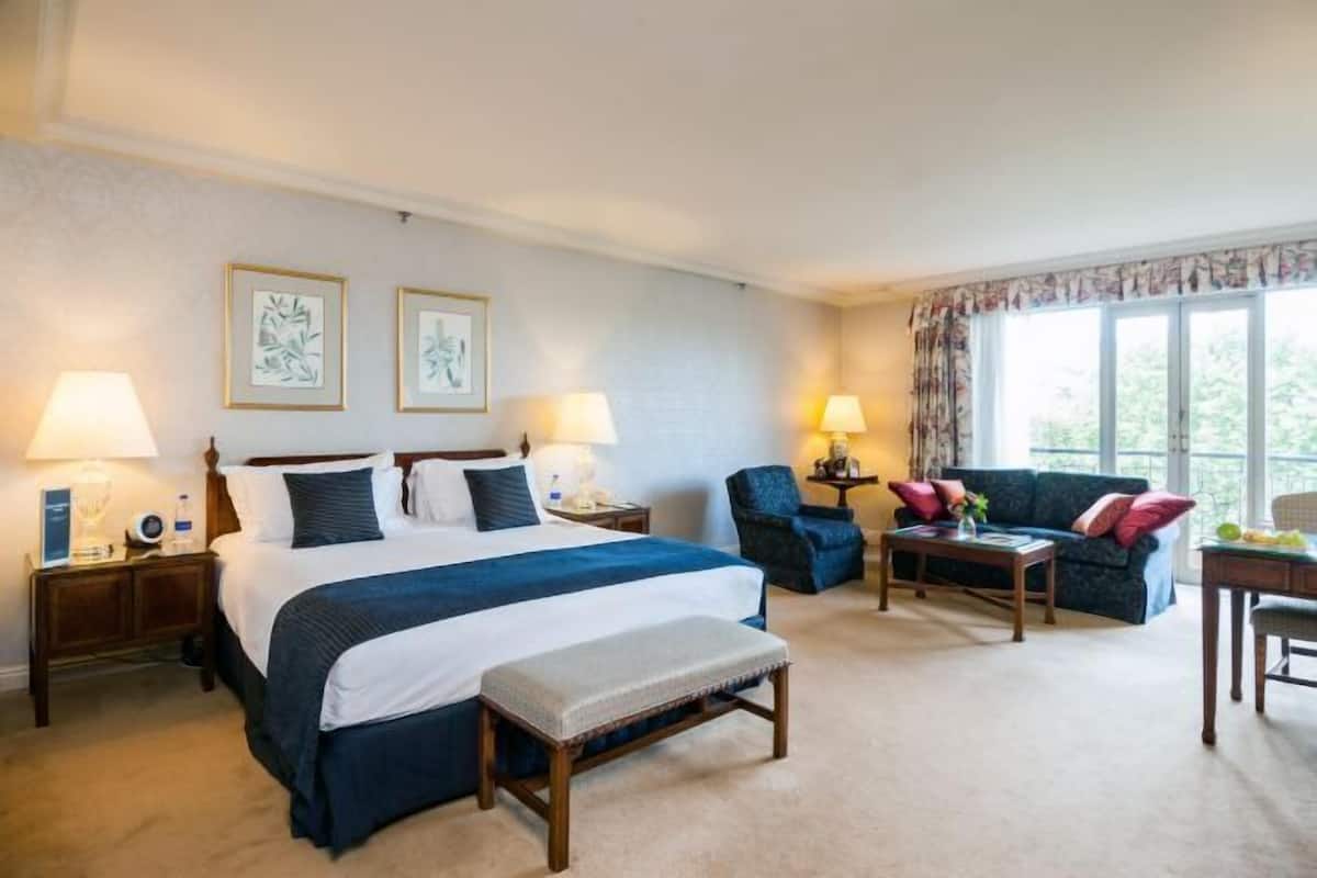 1 slaapkamer, luxe beddengoed, een kluis op de kamer, een bureau