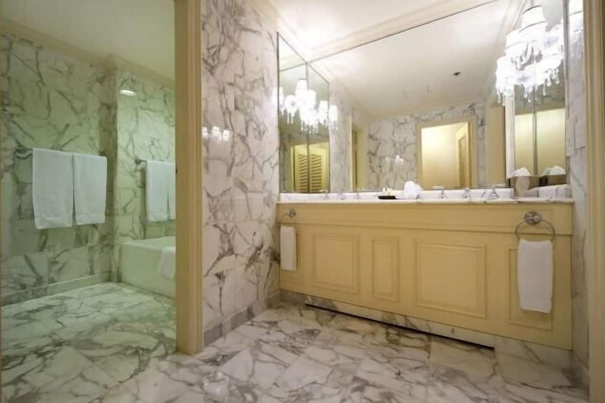 Bagno | Combinazione doccia/vasca, set di cortesia gratuito, asciugacapelli