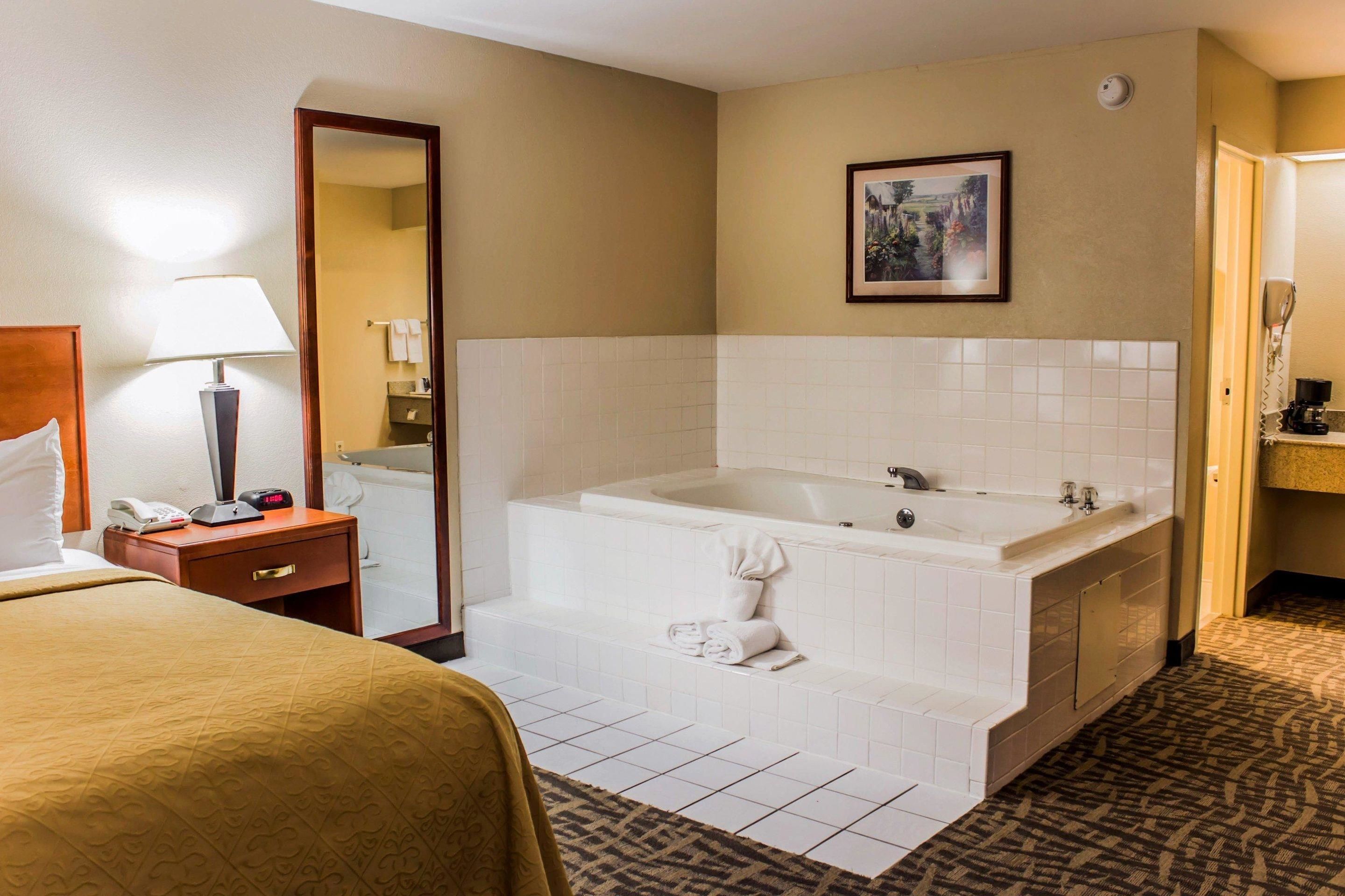 desk, laptop workspace, iron/ironing board, free wifi