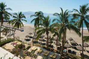 Room, 2 Double Beds (View) | Minibar, in-room safe, desk, laptop workspace - Marriott Puerto Vallarta Resort & Spa (Puerto Vallarta)