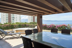 Junior Suite, 1 Bedroom (View) | 1 bedroom, minibar, in-room safe, desk