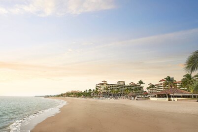 Marriott Puerto Vallarta Resort & Spa