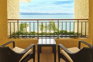 Suite, 1 habitación | 1 dormitorio, minibar, caja fuerte y escritorio